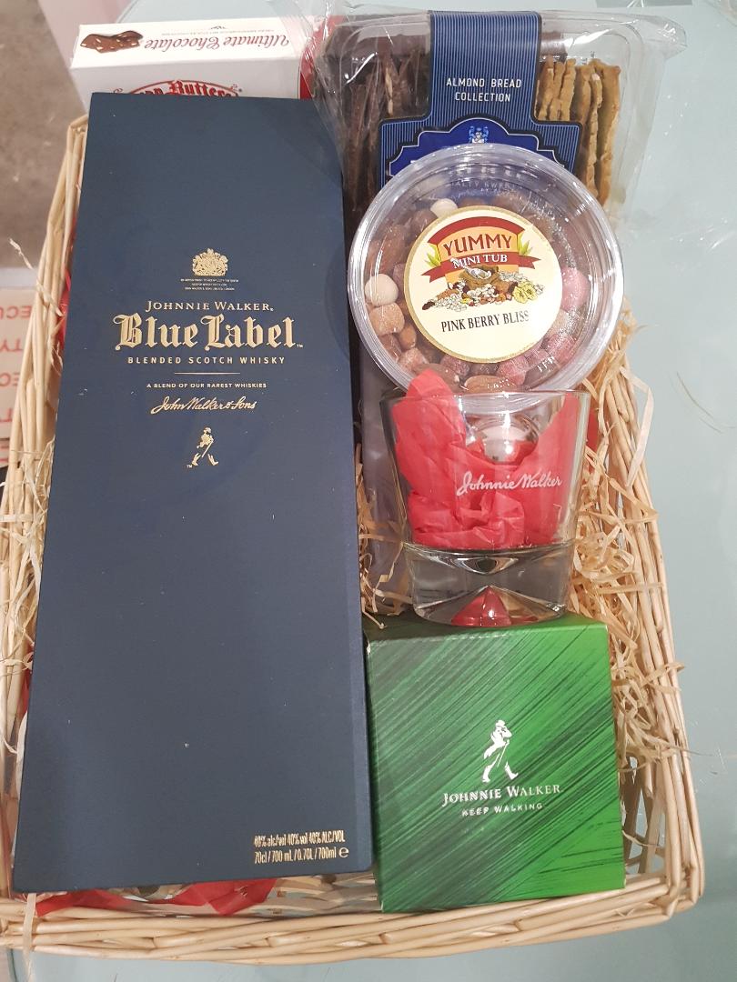 Blue Lagoon Gift Box - Johnnie Walker Blue Label With Whisky Glass, Chocolates And Nuts
